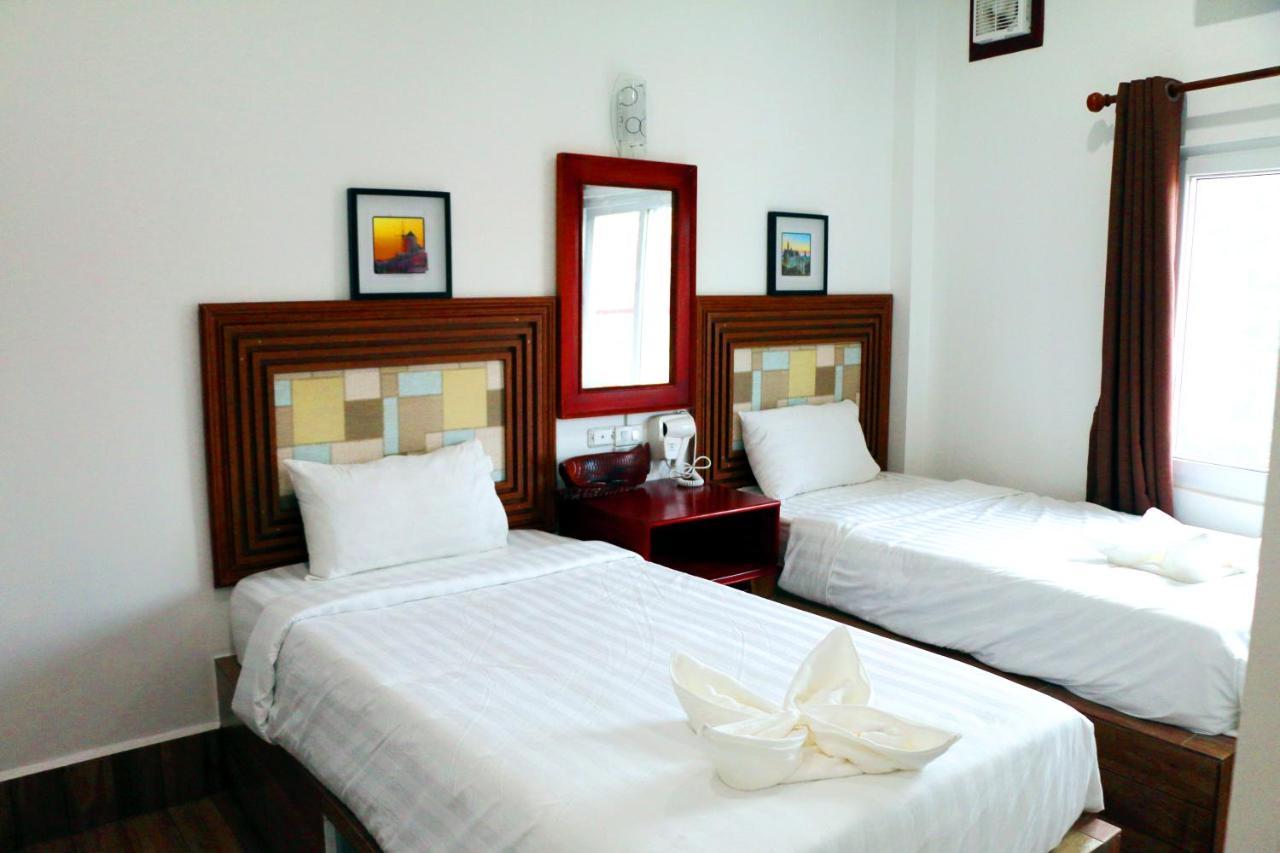 Champion Boutique Hotel Vientiane Exterior photo
