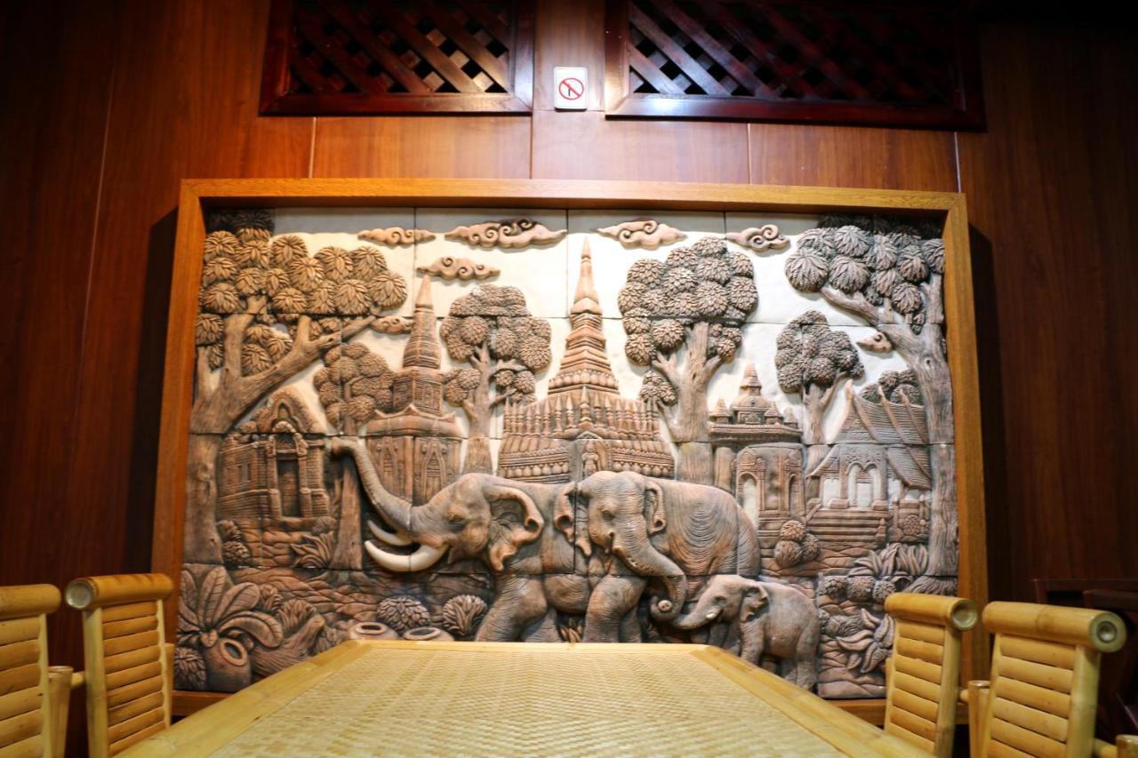 Champion Boutique Hotel Vientiane Exterior photo